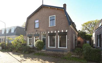 Javastraat 8