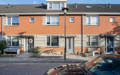 Esdoornstraat 10