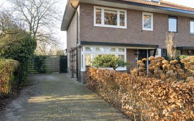 van Straele. 14