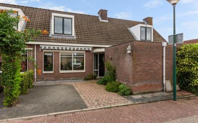 Reespoor 4