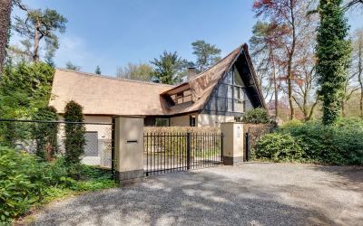 Middenlaan 2