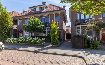 Emmastraat 48