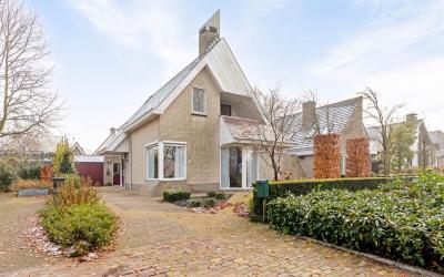 Bloemendaal. 102