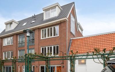 De Hoven 8