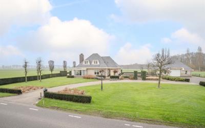 Hoevelakens. 244