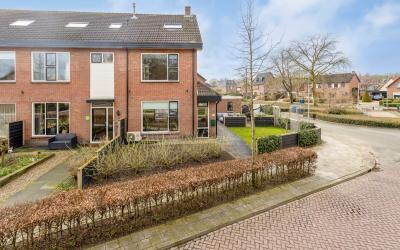 Broekhuizen. 11-A