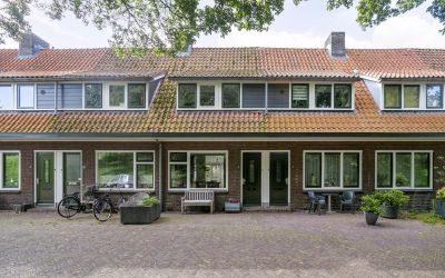 Sint Annast. 6