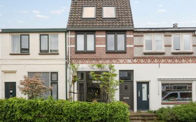 Gerrit van. 43