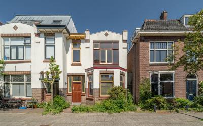 Willem van. 28