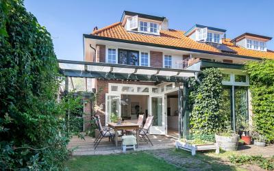 Memlingstra. 1