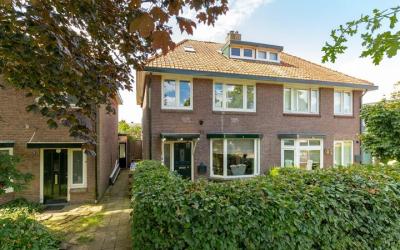 Van Campens. 8