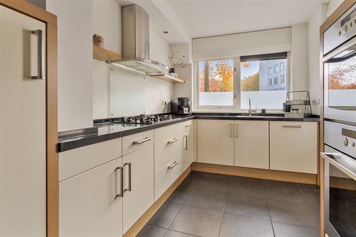 Tussenwoning te koop: Marcel Breuererf 25, Amersfoort
