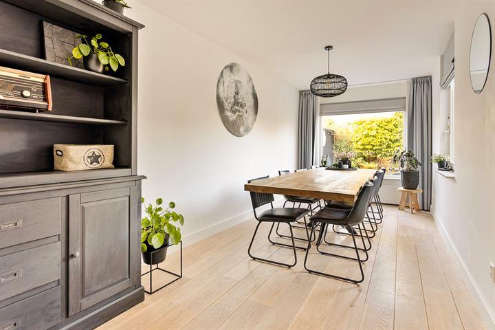 Tussenwoning te koop: Marcel Breuererf 25, Amersfoort