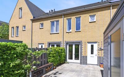 Straat van. 105