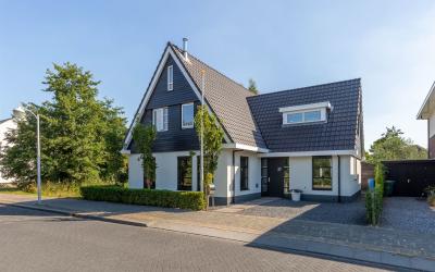 Straat van. 27