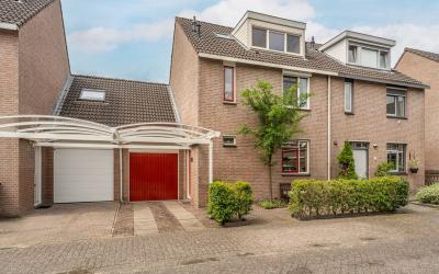 De Drie Mor. 24