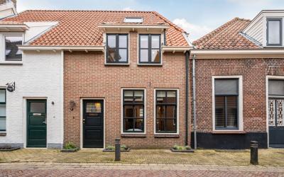 Grote Poort. 3-B