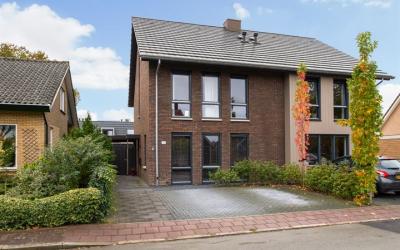 Struikakkers 17