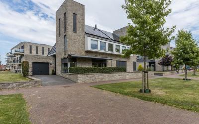 Van Reenenp. 24