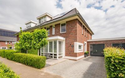 Zijdevlinder 97