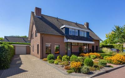 Kijftenbelt. 16