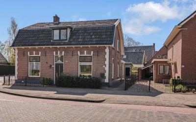 Dorpsstraat 121