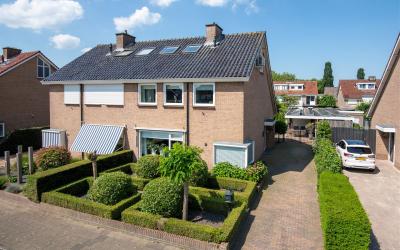 Voorthuizer. 78