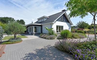 Schoonhover. 8-A