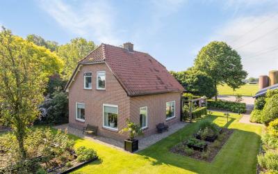 Oude Nijker. 23