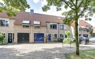 Almereweg 77