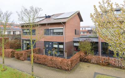 Essenburgh 24
