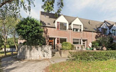 Achterkerks. 1
