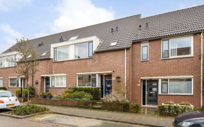 Achterkerks. 103