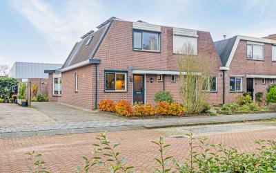 Parallelweg 76