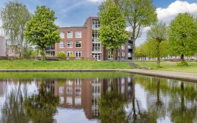 Hermelijnla. 102