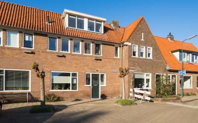 Van Suijlen. 2