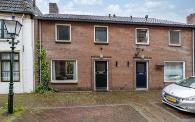 Kerkplein 24