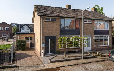 Middenstraat 19