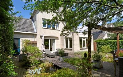 Amersfoorts. 28-A
