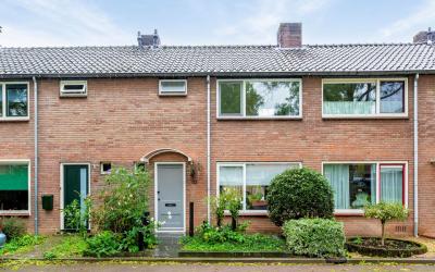 Baron van Lyndenstraat 12