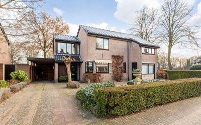 Nieuwe Pyra. 2