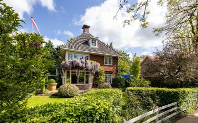 Mevrouw Lei. 51