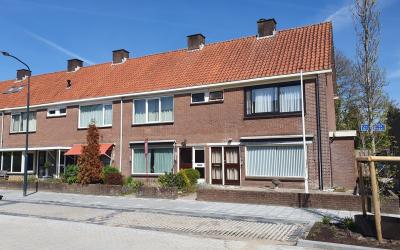 Arie van de. 41