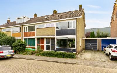 Koningin Em. 16