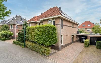 Willem Olde. 25