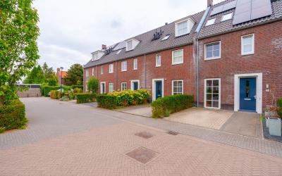 Meester Van. 7