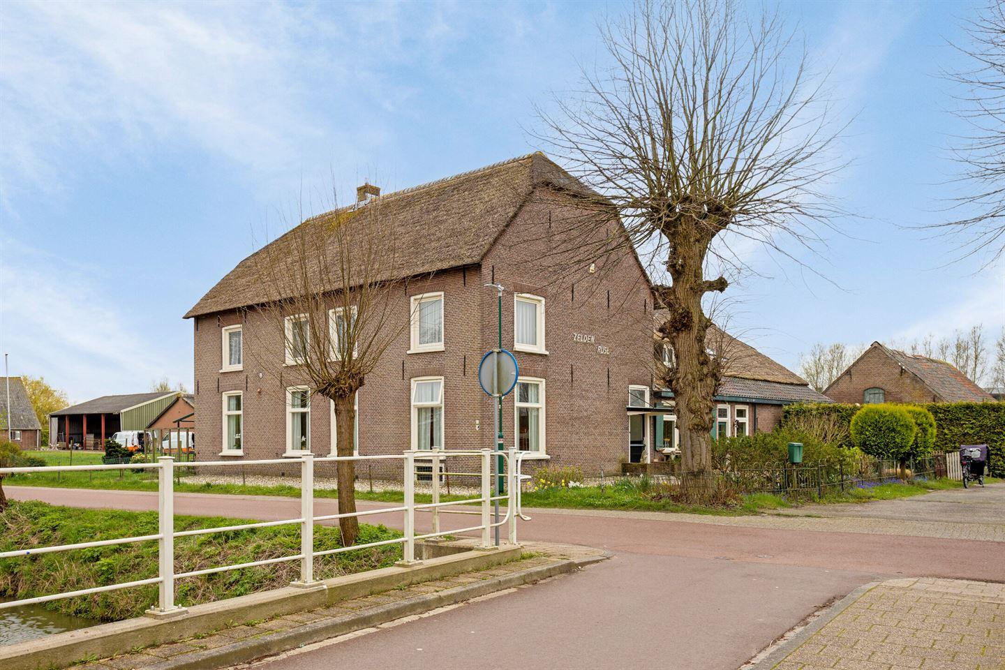Vrijstaande woning te koop: Houtensewetering 41, Houten