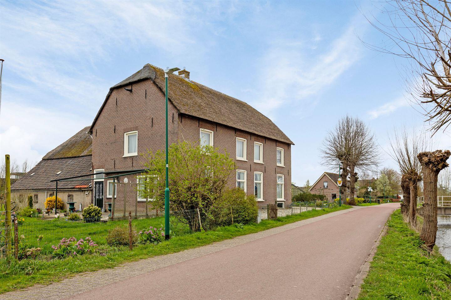 Vrijstaande woning te koop: Houtensewetering 41, Houten