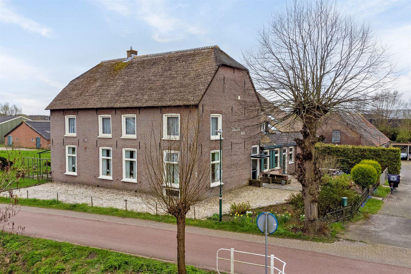 Vrijstaande woning te koop: Houtensewetering 41, Houten