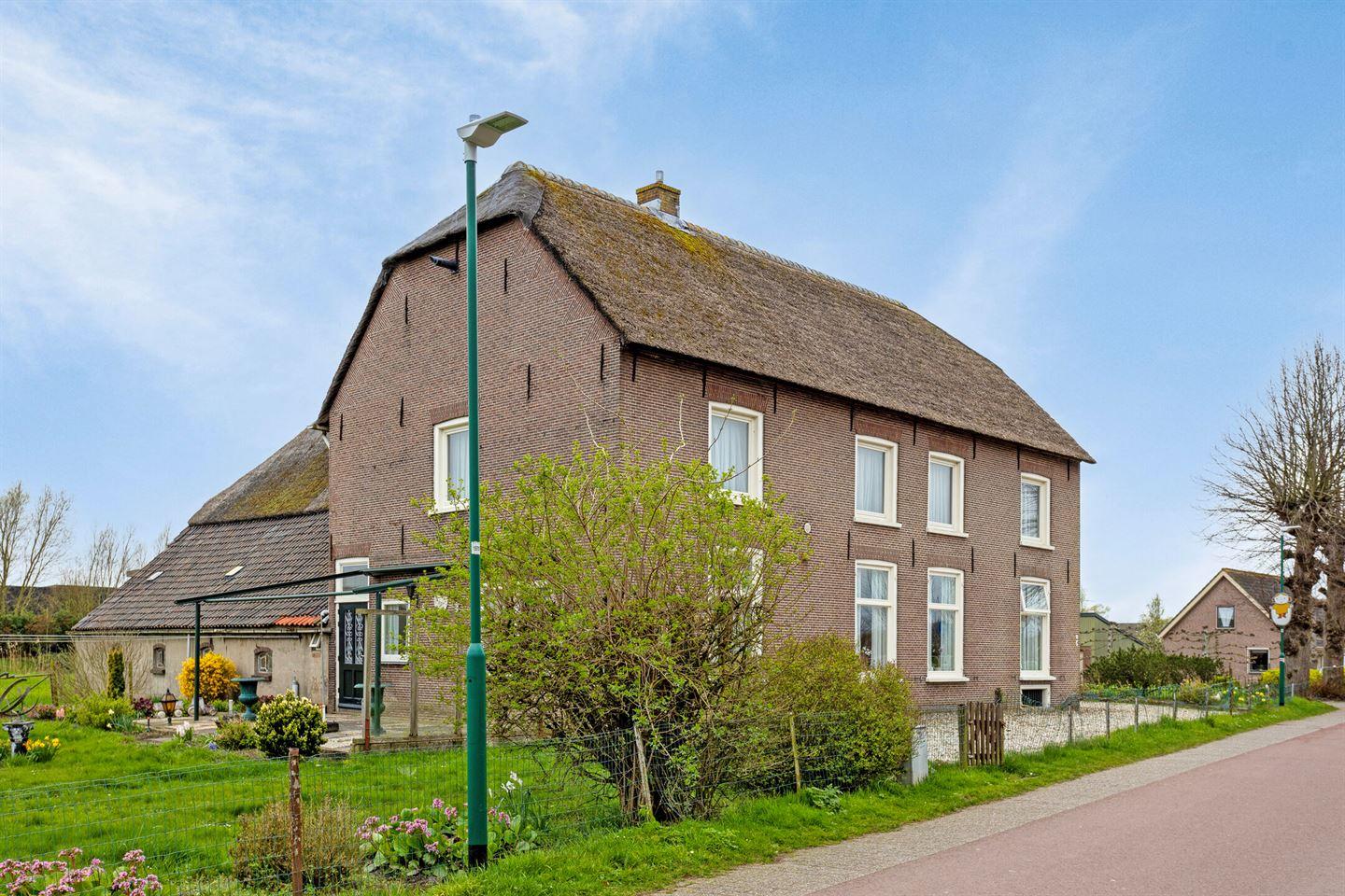 Vrijstaande woning te koop: Houtensewetering 41, Houten